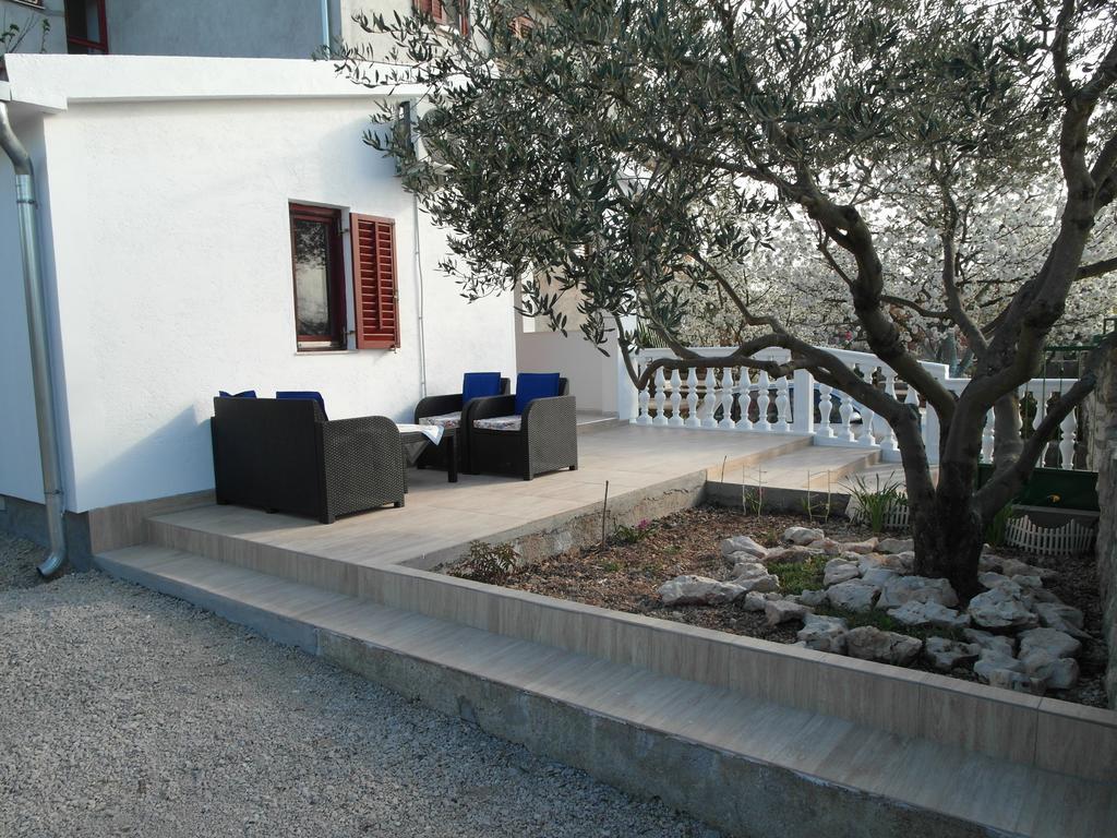 Apartment Antonio Sibenik Exterior photo